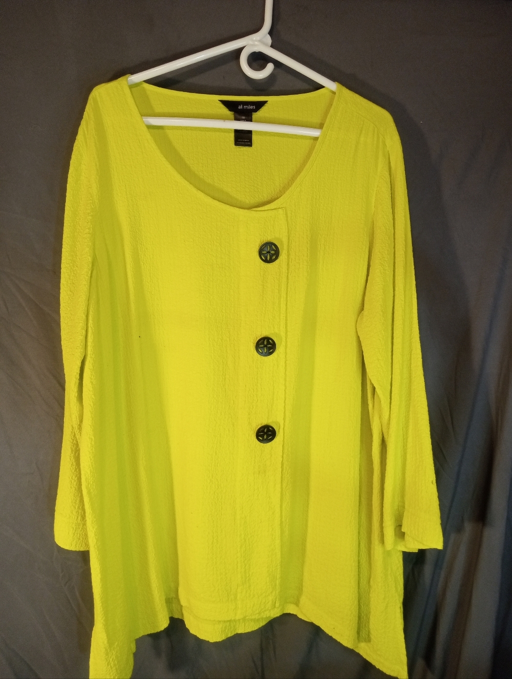 Ali Miles bright chartreuse Neon Yellow button-front tunic